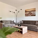 Appartement Idyllische Mit Balkon & Ausblick *