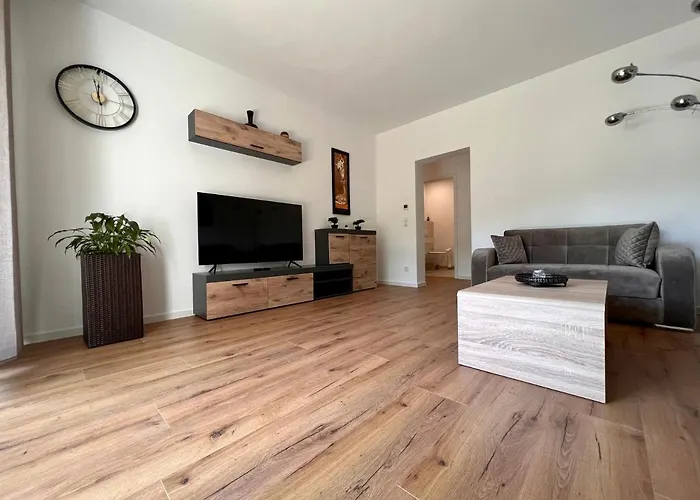 Idyllische Mit Balkon & Ausblick *